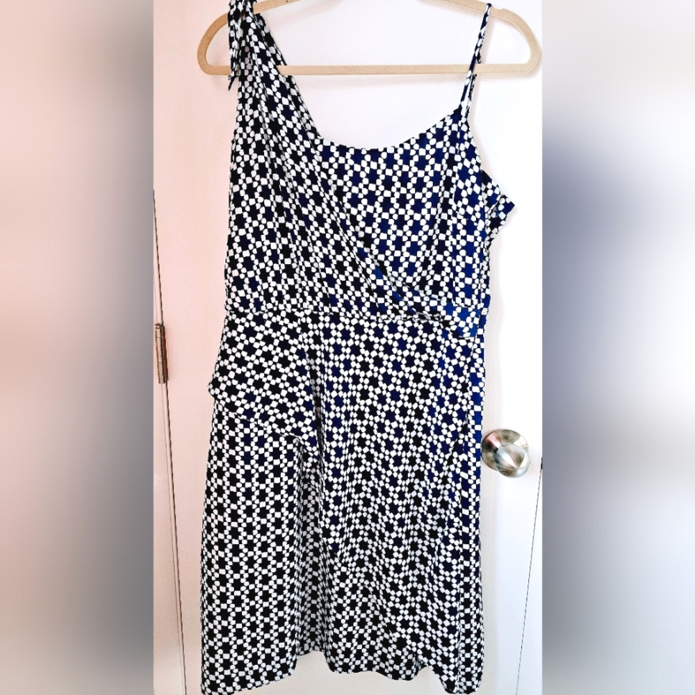 NWOT Banana Republic one shoulder dress size 12